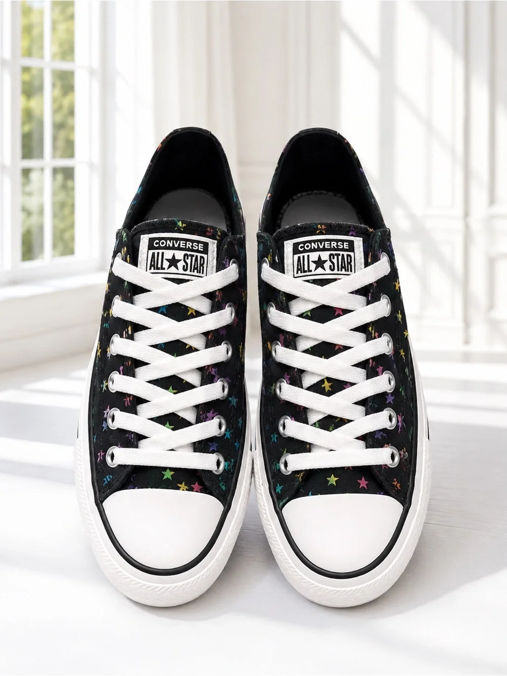 Converse Chuck Taylor All Star Ox Foil Star Print Sneakers Girls size 4 - EUC